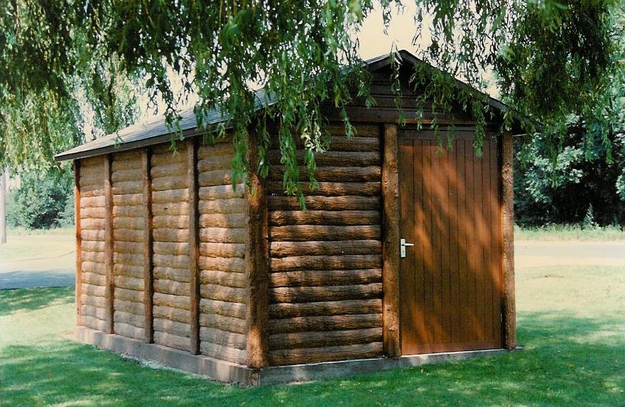 Concrete Log Cabin - Timber Look Log Effect Cabin - Scout hut
